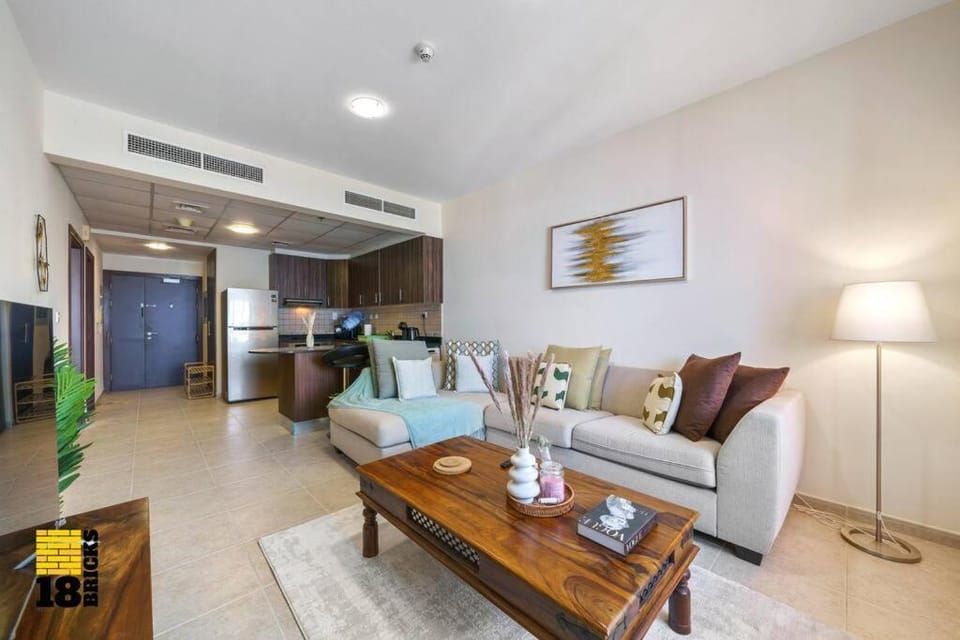 TV and multimedia, Kitchen or kitchenette, Living room, Seating area, Dining area, air conditioner