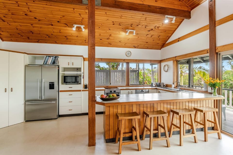 Kitchen or kitchenette, dishwasher, oven, stove
