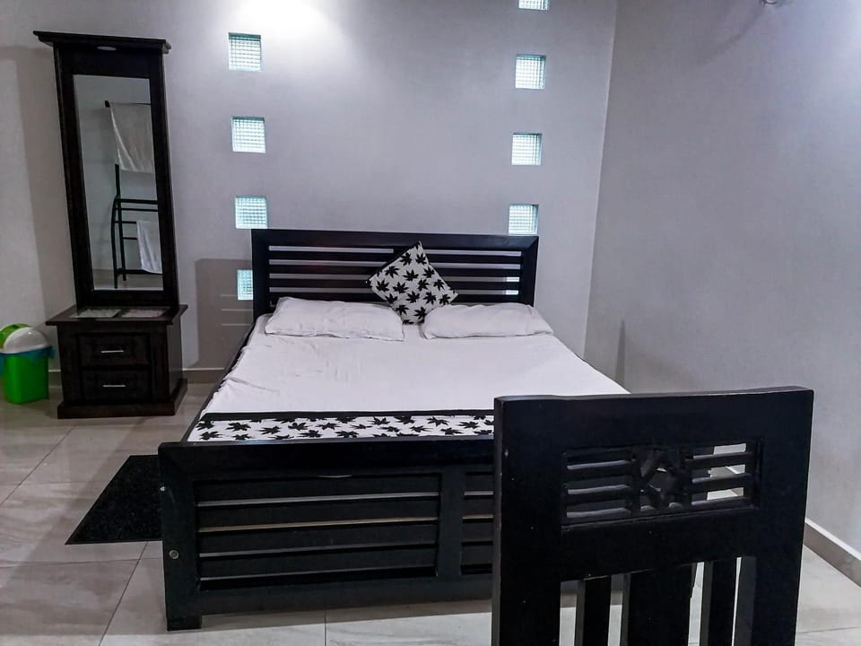 New White House Ratnapura Hotel in Sri Lanka