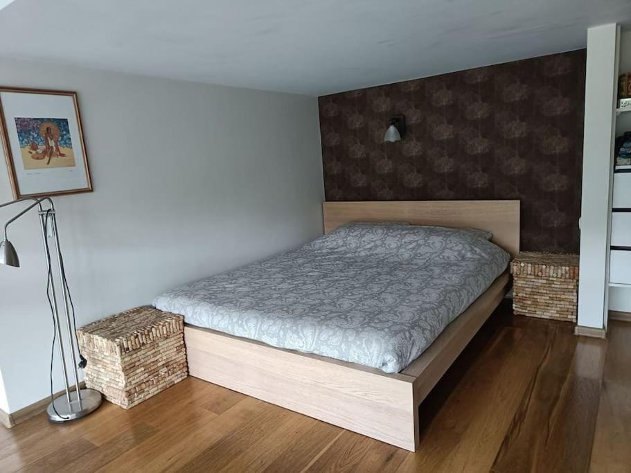 Bed, Bedroom