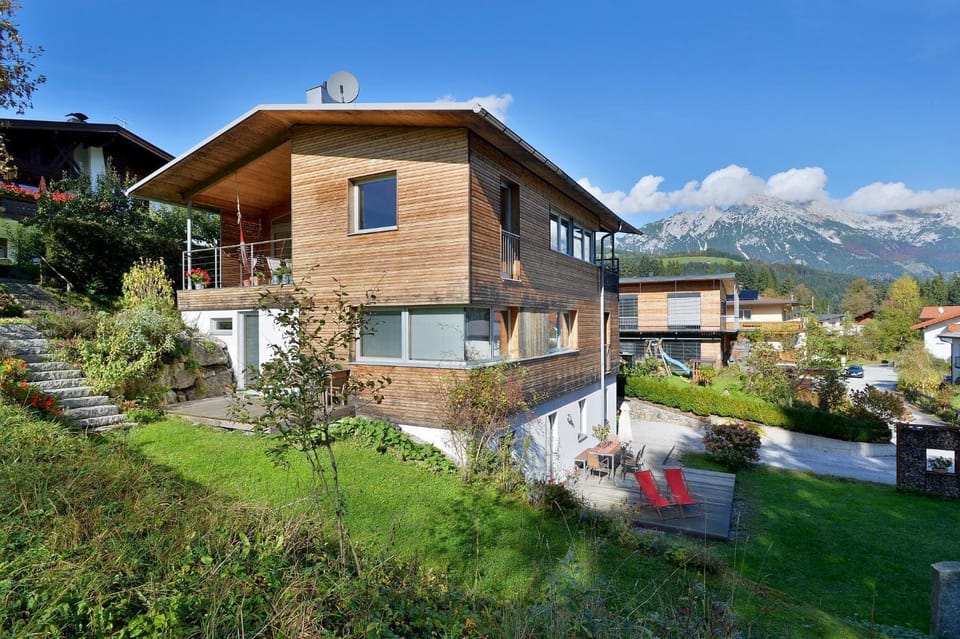 Property building, Day, Garden