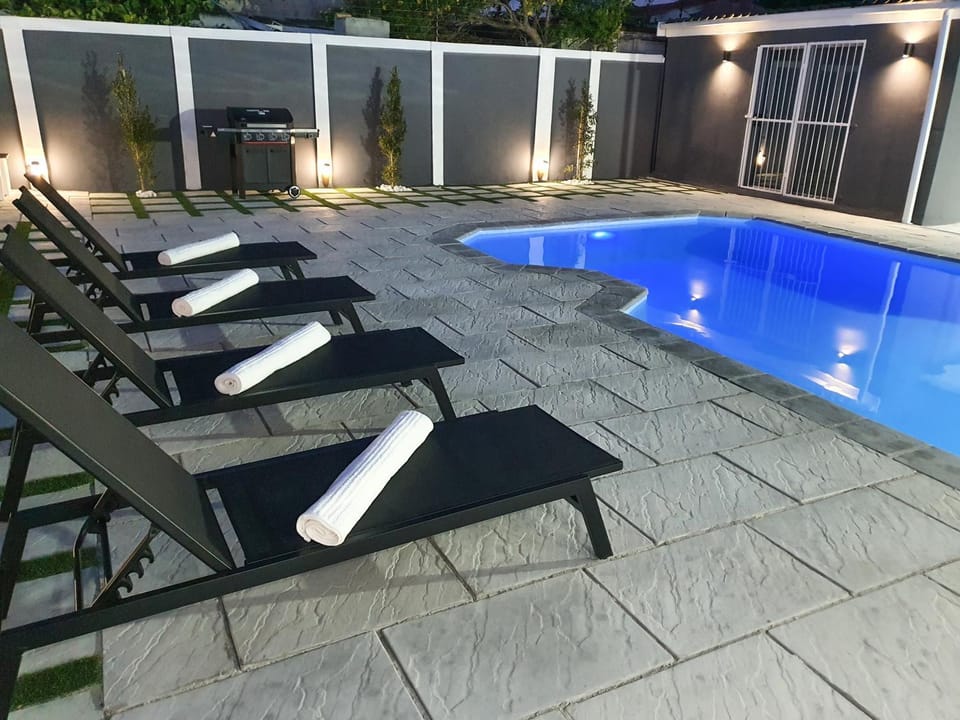 Property building, Pool view, Swimming pool, sunbed