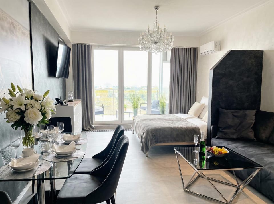 Living room, Photo of the whole room