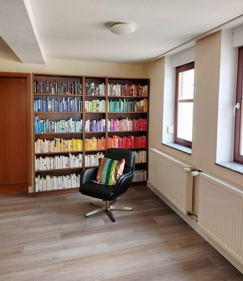 Library, Living room, Seating area