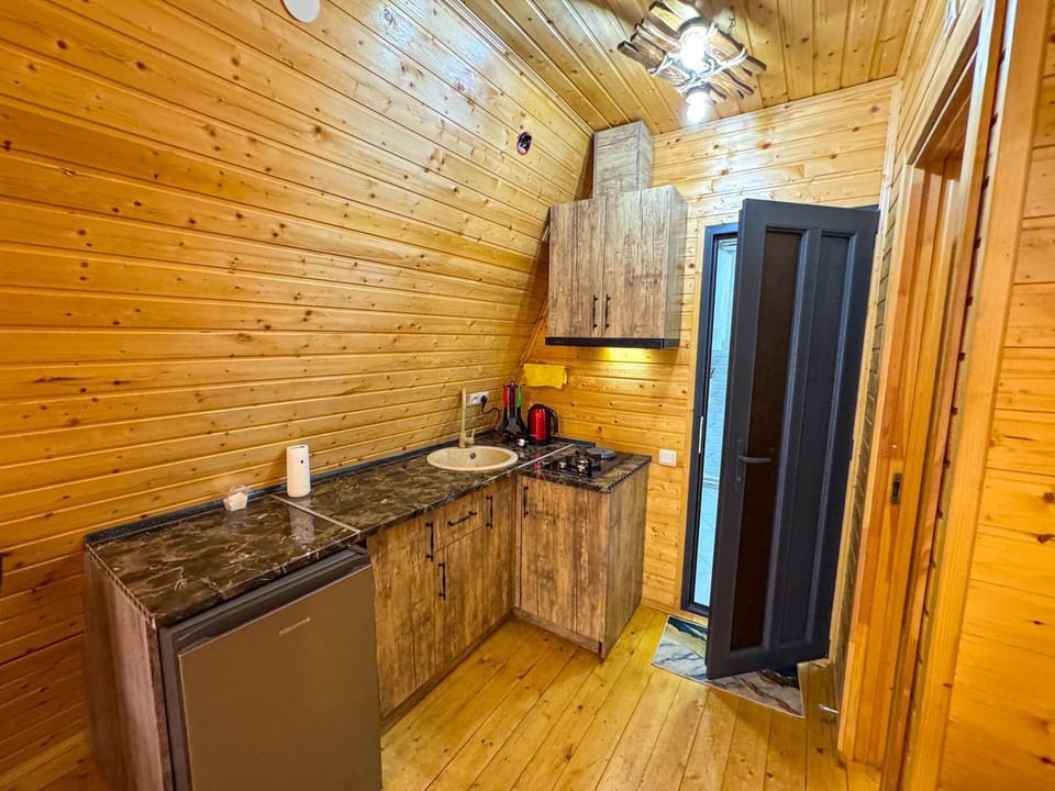 Դիլիջան Գոլդ Ռեզորթ Dilijan Gold Resort Дилжан Голд Резорт Bed and Breakfast in Armenia