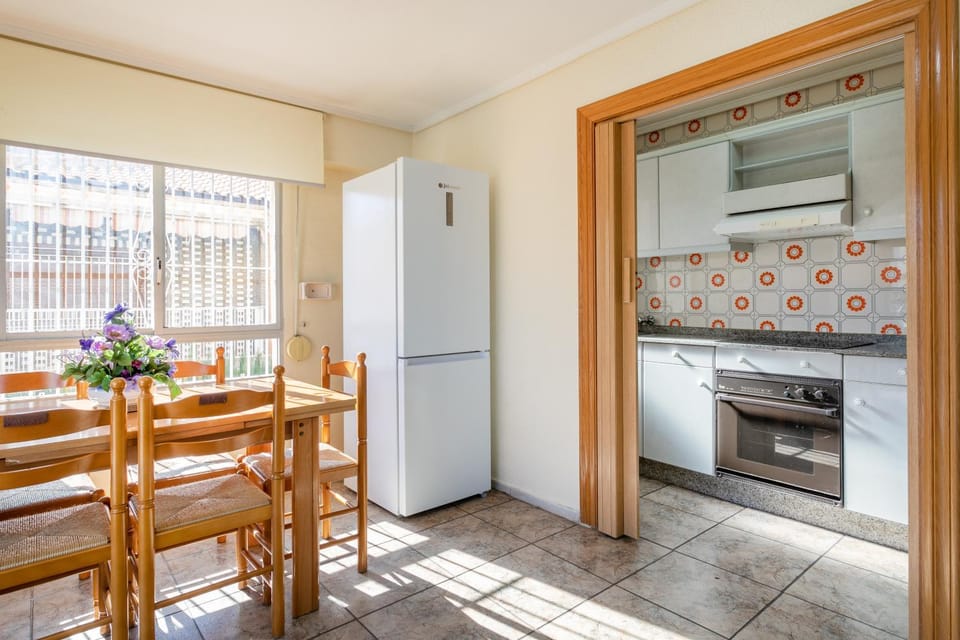 Kitchen or kitchenette, Living room