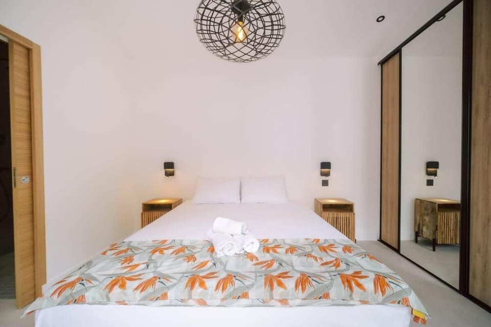 Summer Cosy 4*- 2 ch piscine chauffée - St Gilles House in Saint-Paul