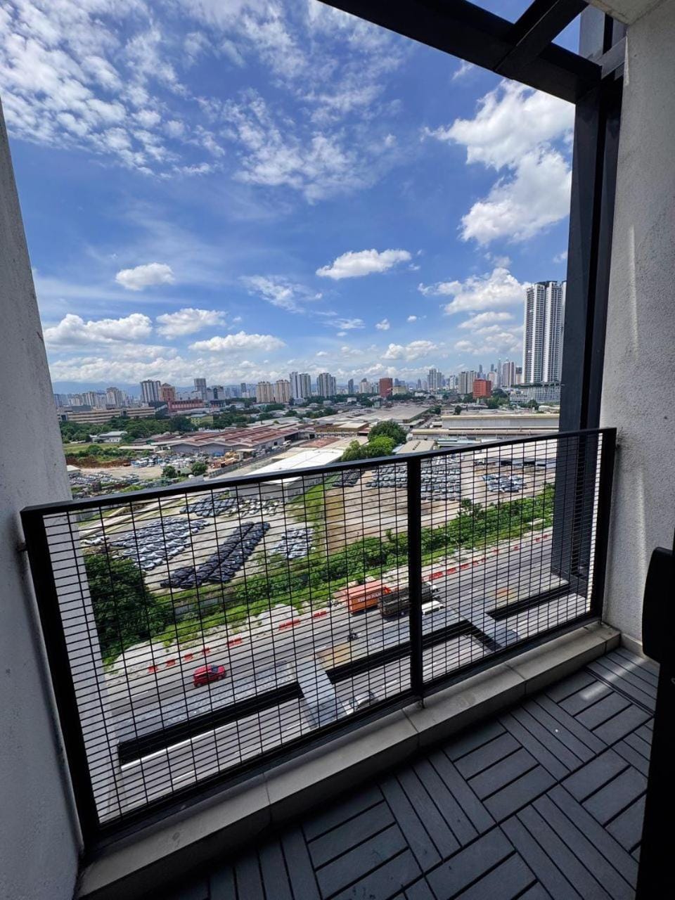 Cozy Flexus Signature 4 Guests Pool Nflix HBO Apartment in Selangor, Malaysia