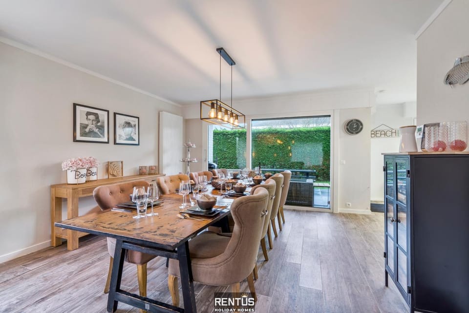 Villa Zee en Zand - bungalow with garden and parking House in Middelkerke