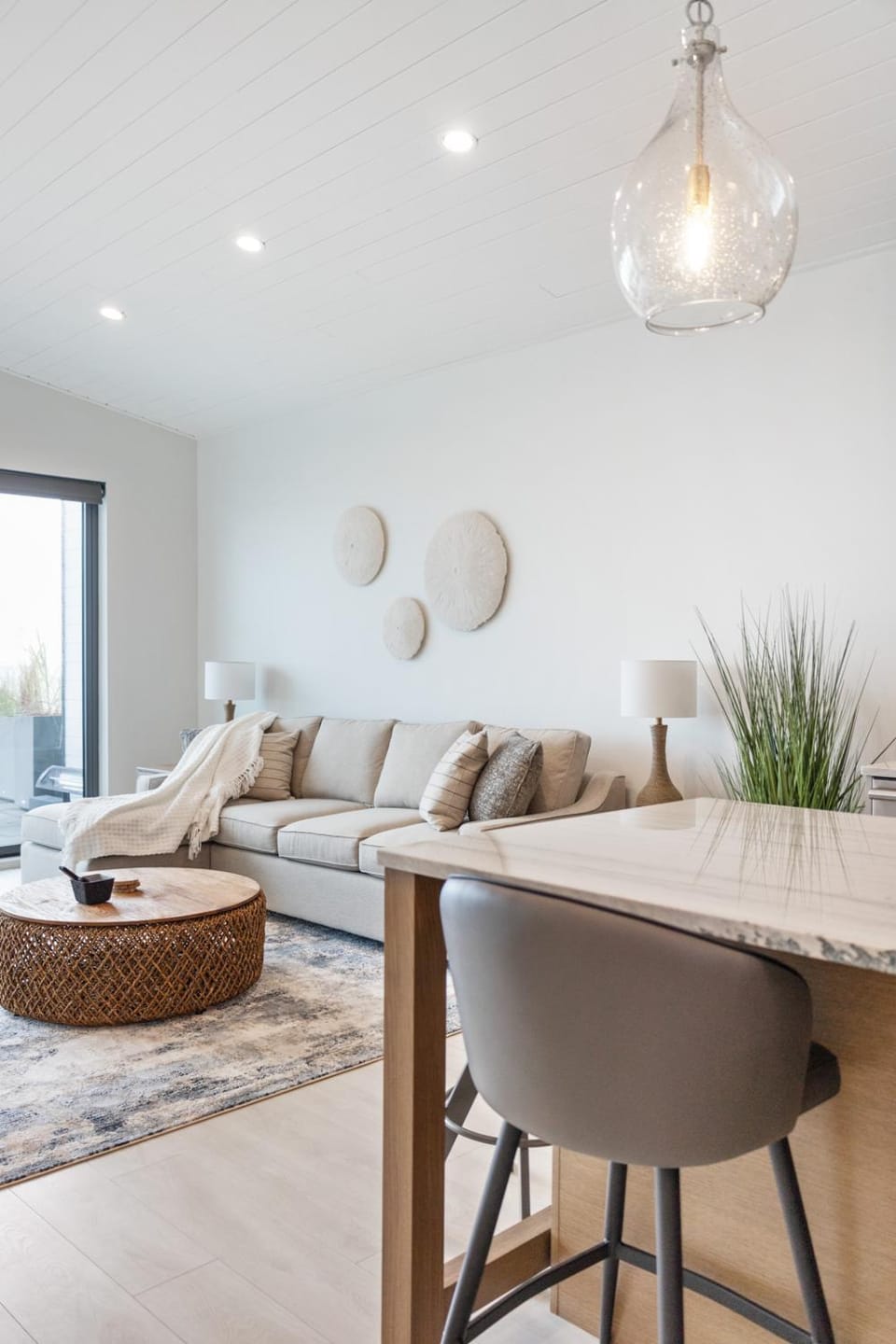 Living room, Seating area