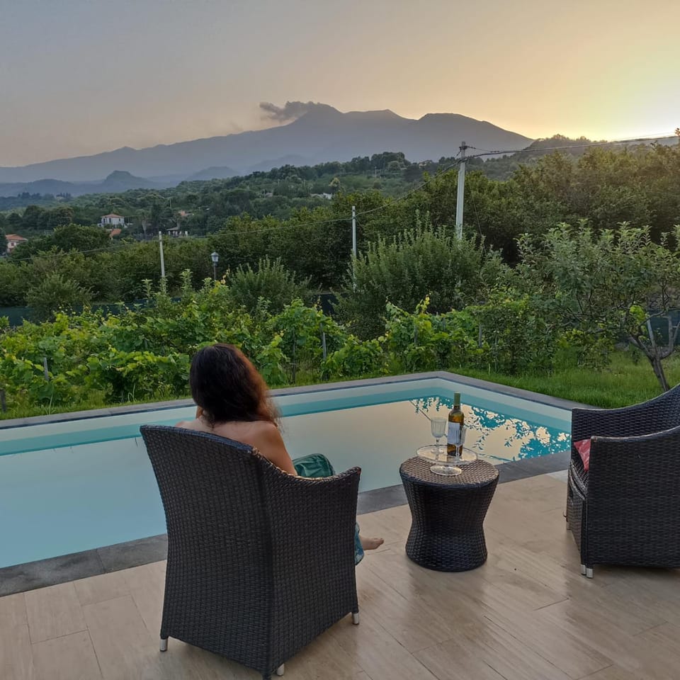Natural landscape, View (from property/room), Mountain view, Swimming pool, sunbed