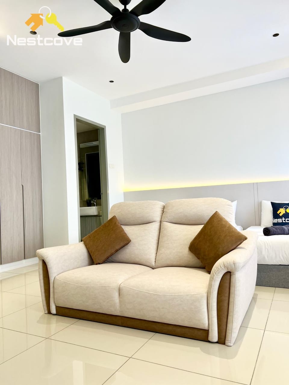 Property building, Bed, Bedroom, wardrobe