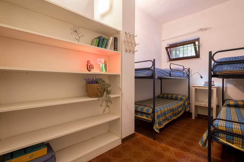 Property building, Living room, Bedroom