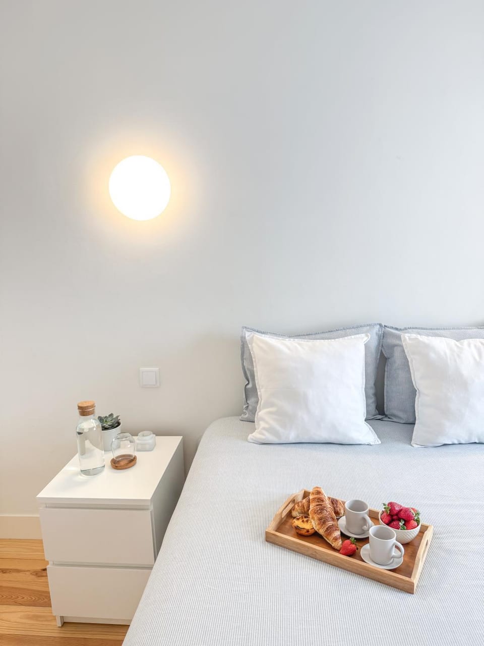 Room in the Heart of Historic Lisbon on Rua Augusta Vacation rental in Lisbon