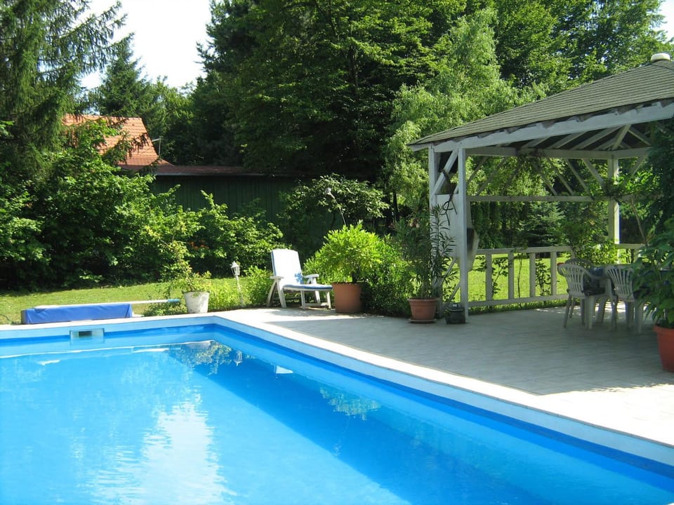 View (from property/room), Swimming pool, Swimming pool