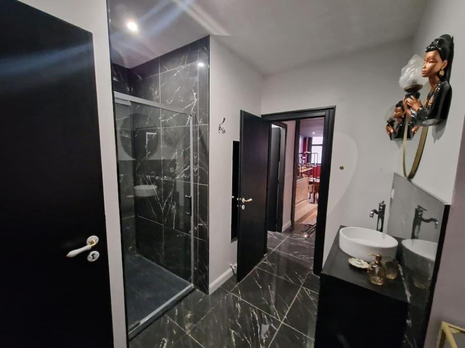 Le Boudoir D'Olympe Appartement érotico-romantique Apartment in Occitanie