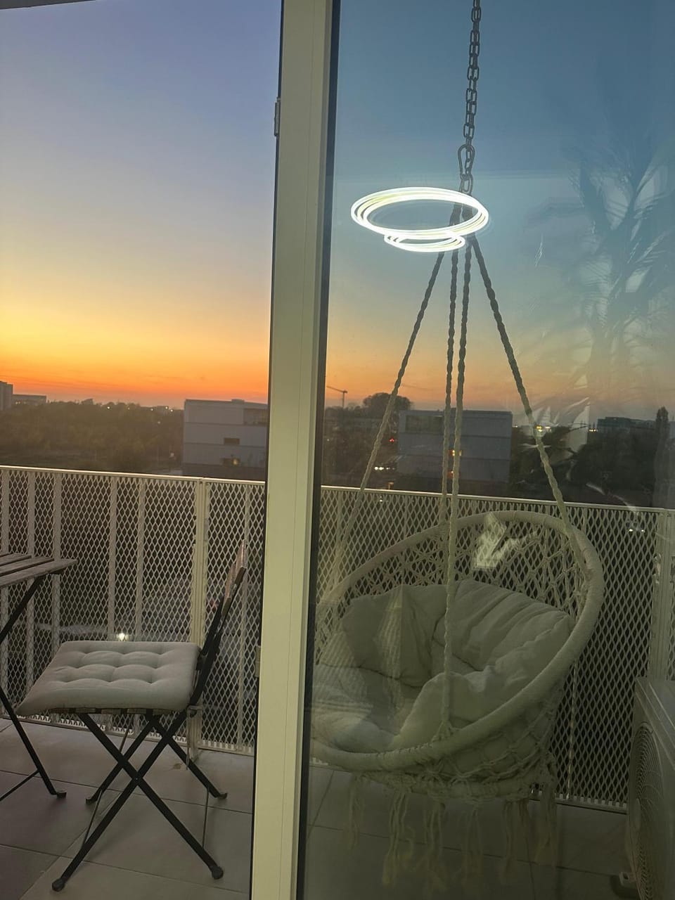 Restaurant/places to eat, Natural landscape, View (from property/room), Balcony/Terrace, Sunset