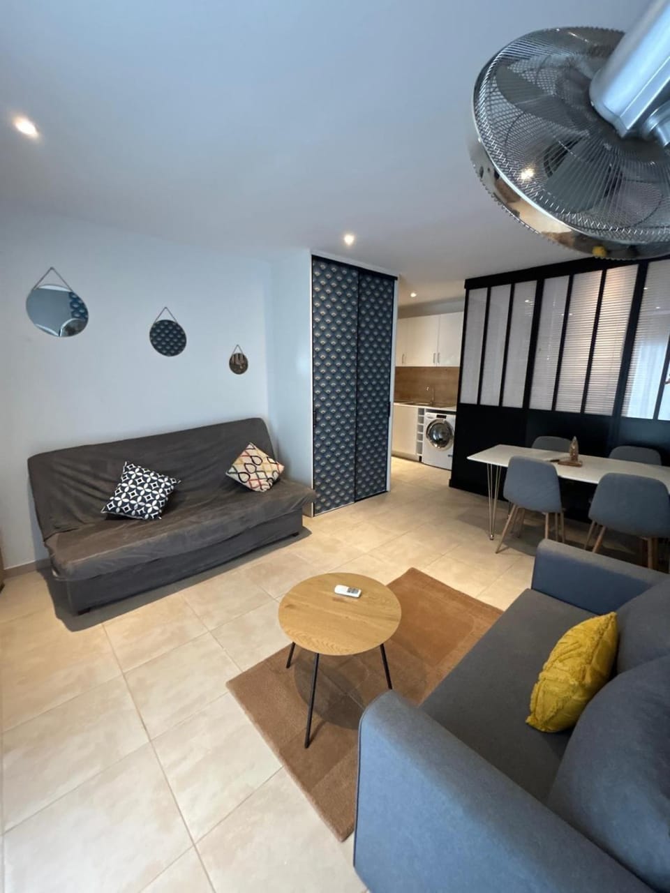 Appartement Centre-ville a 100 mètre de la plage Apartment in Roses
