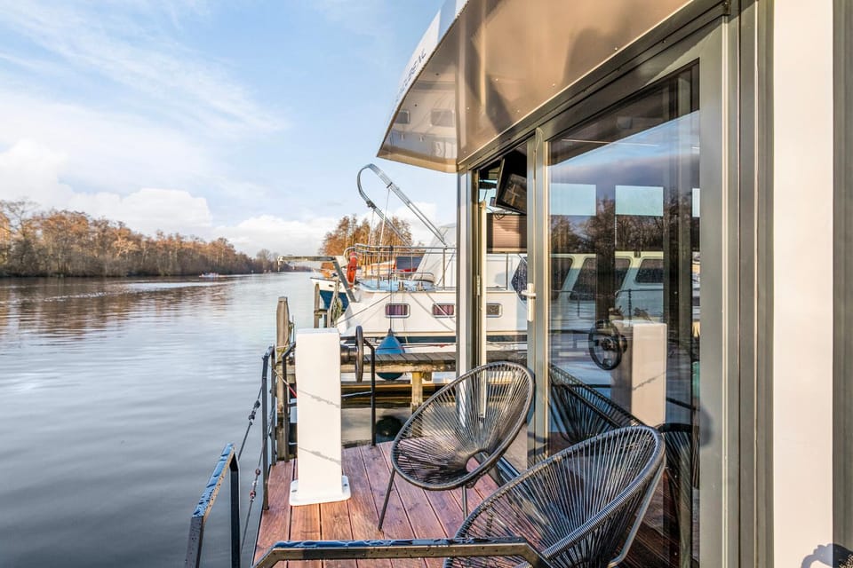 Property building, Activities, River view