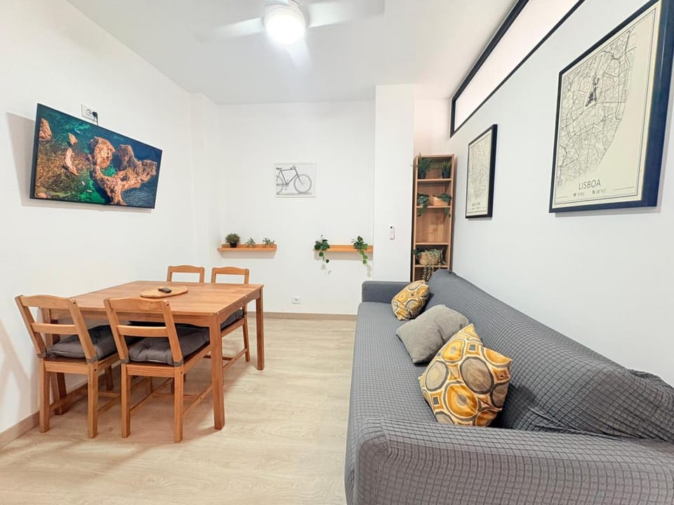 Castle Garden Beach Flat Apartment in Las Palmas de Gran Canaria