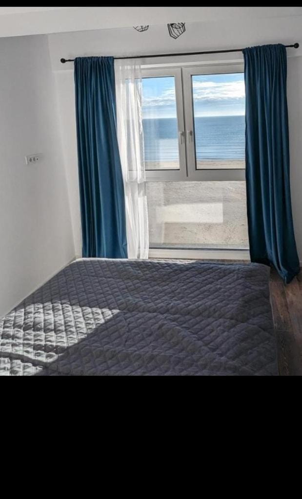 Black Sea Overlook Apartment in Constanța County