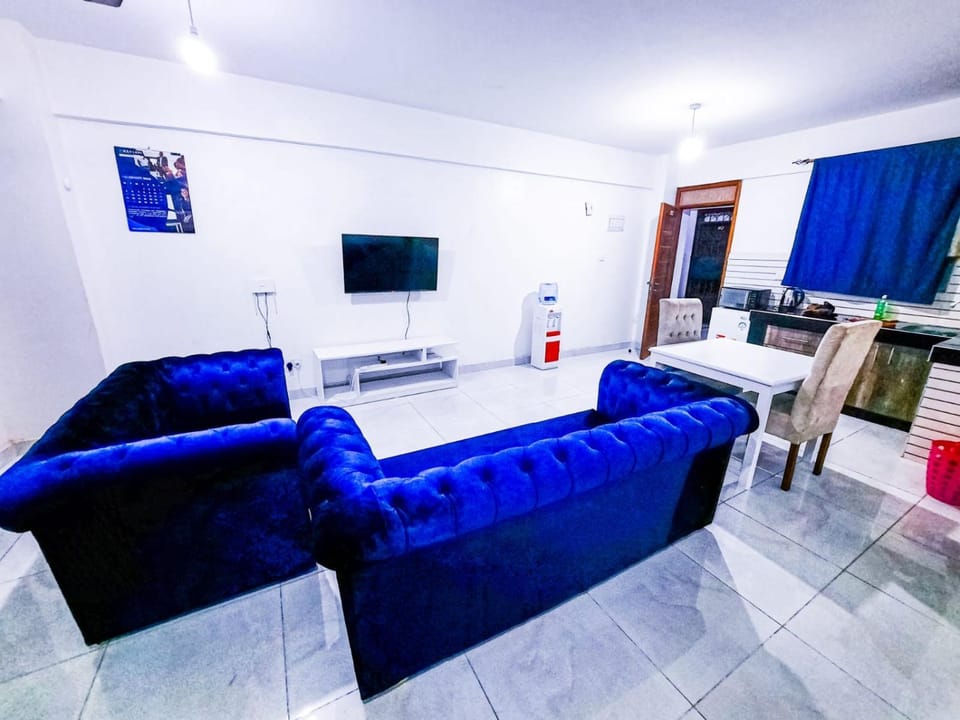 Communal lounge/ TV room, TV and multimedia, Evening entertainment