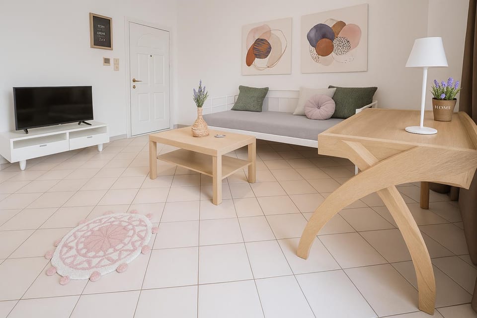 Spacious city center studio with large balcony Apartment in Heraklion