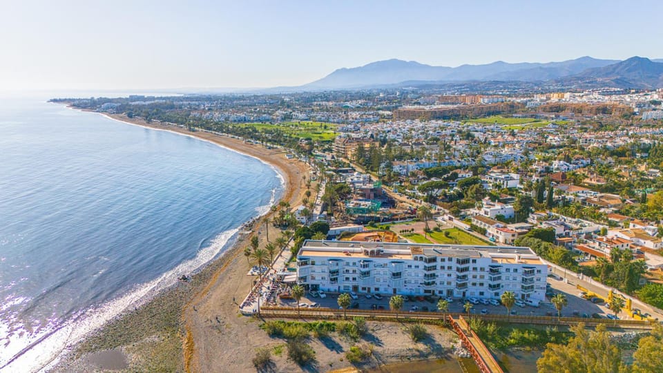 Property building, Day, Natural landscape, Summer, Beach, Sea view, Sea view, Parking