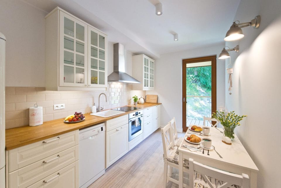 Bathroom, Coffee/tea facilities, Balcony/Terrace, Kitchen or kitchenette, Food and drinks, Seating area, Dining area, Bedroom, Area and facilities