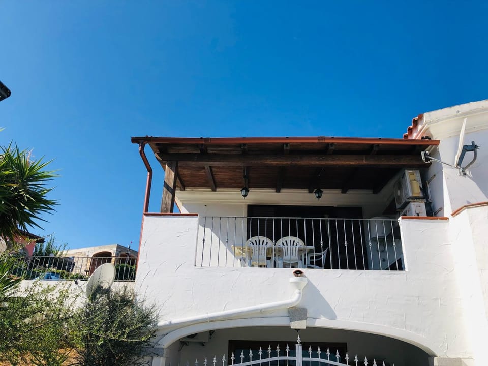 Villetta Arborea Vista Mare Apartment in Sardinia