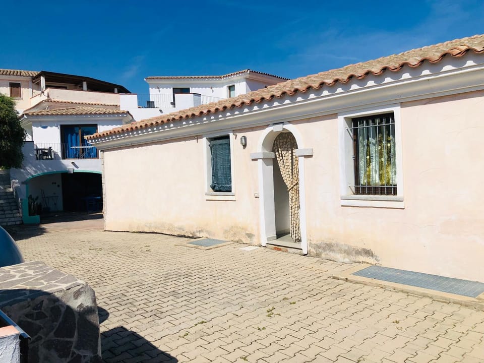 Villetta Arborea Vista Mare Apartment in Sardinia