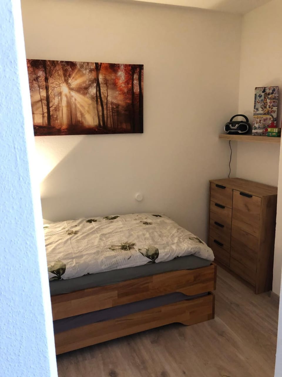 Bedroom, young children, older children