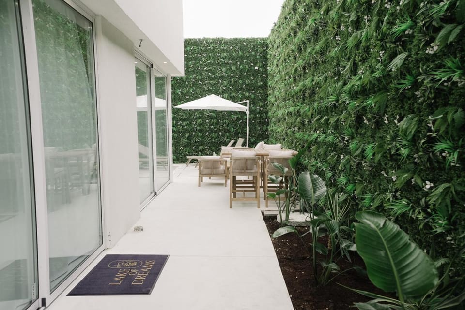 Dreams Suites Hotel in South District