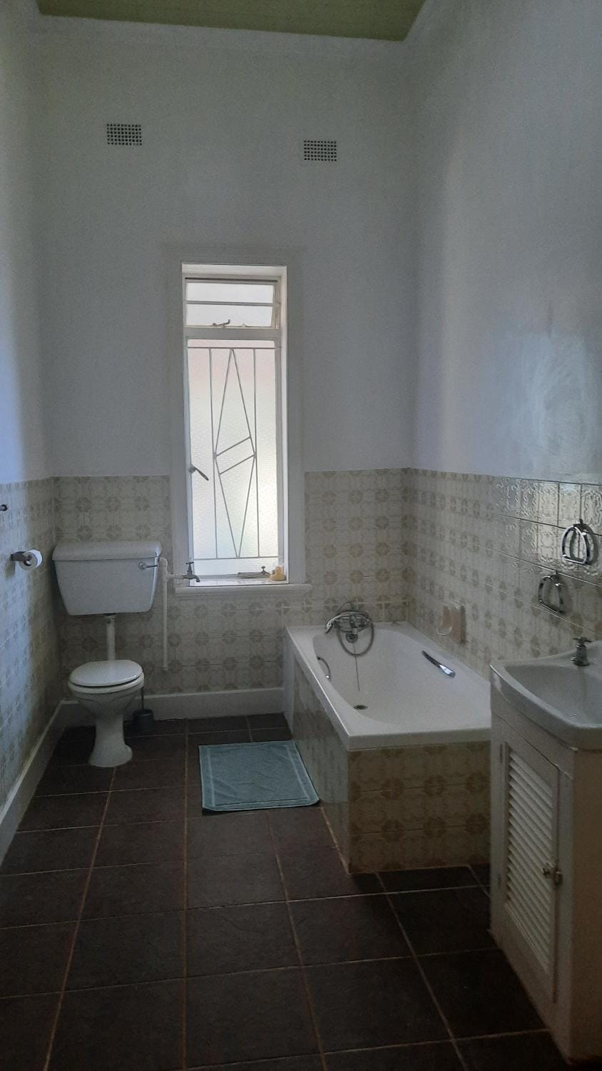 Toilet, Bathroom, Bath