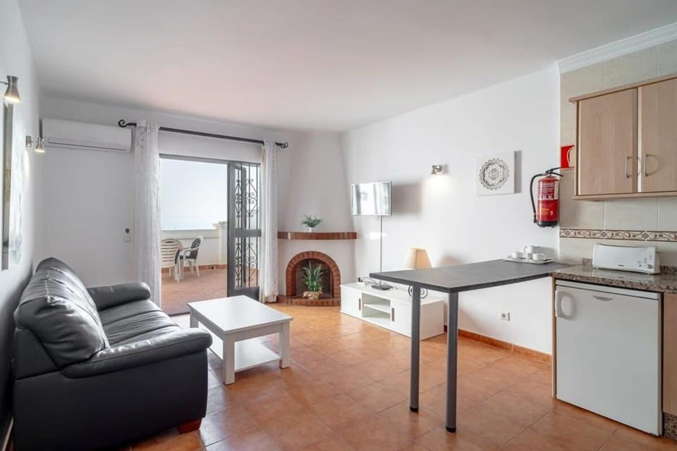 19C Las Palmas Oasis de Capistrano Apartment in Nerja
