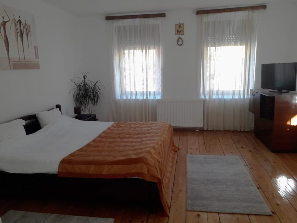 TV and multimedia, Bedroom