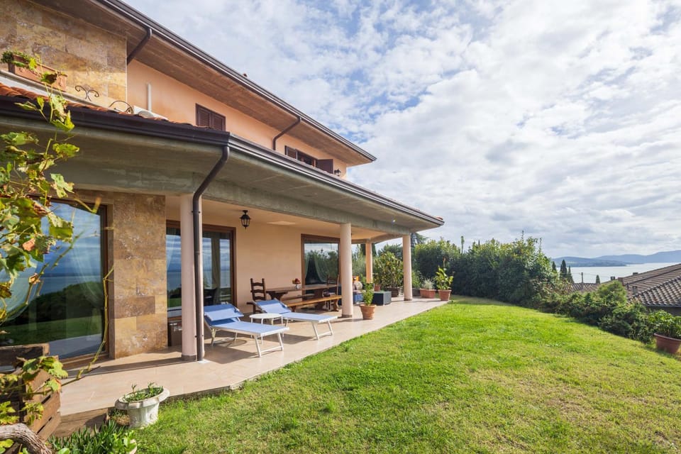 Property building, Garden