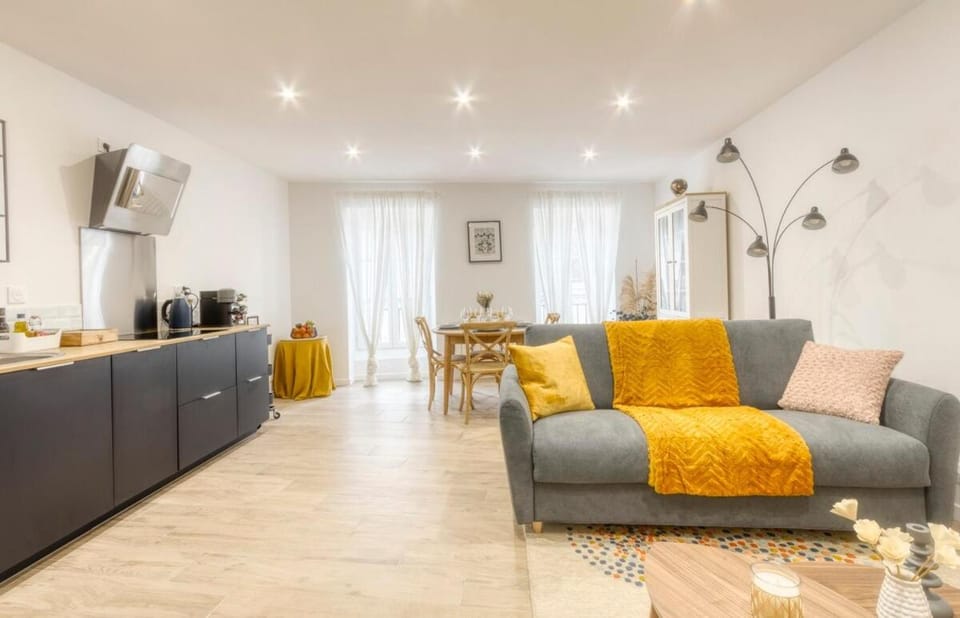 Le jardin des Hautes Presles Dame Jouanne City Apartment in Fontainebleau