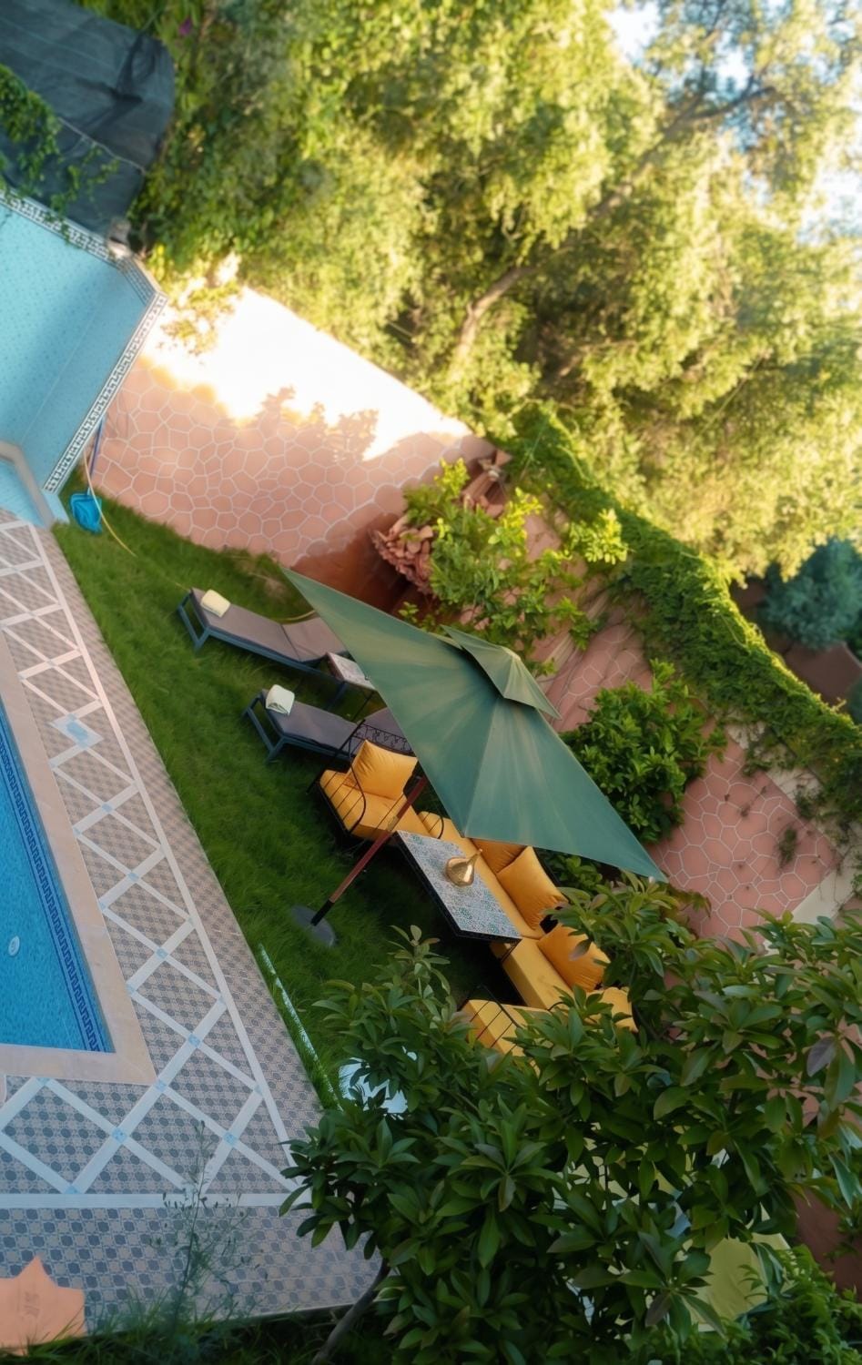 Property building, Restaurant/places to eat, Swimming pool, Breakfast