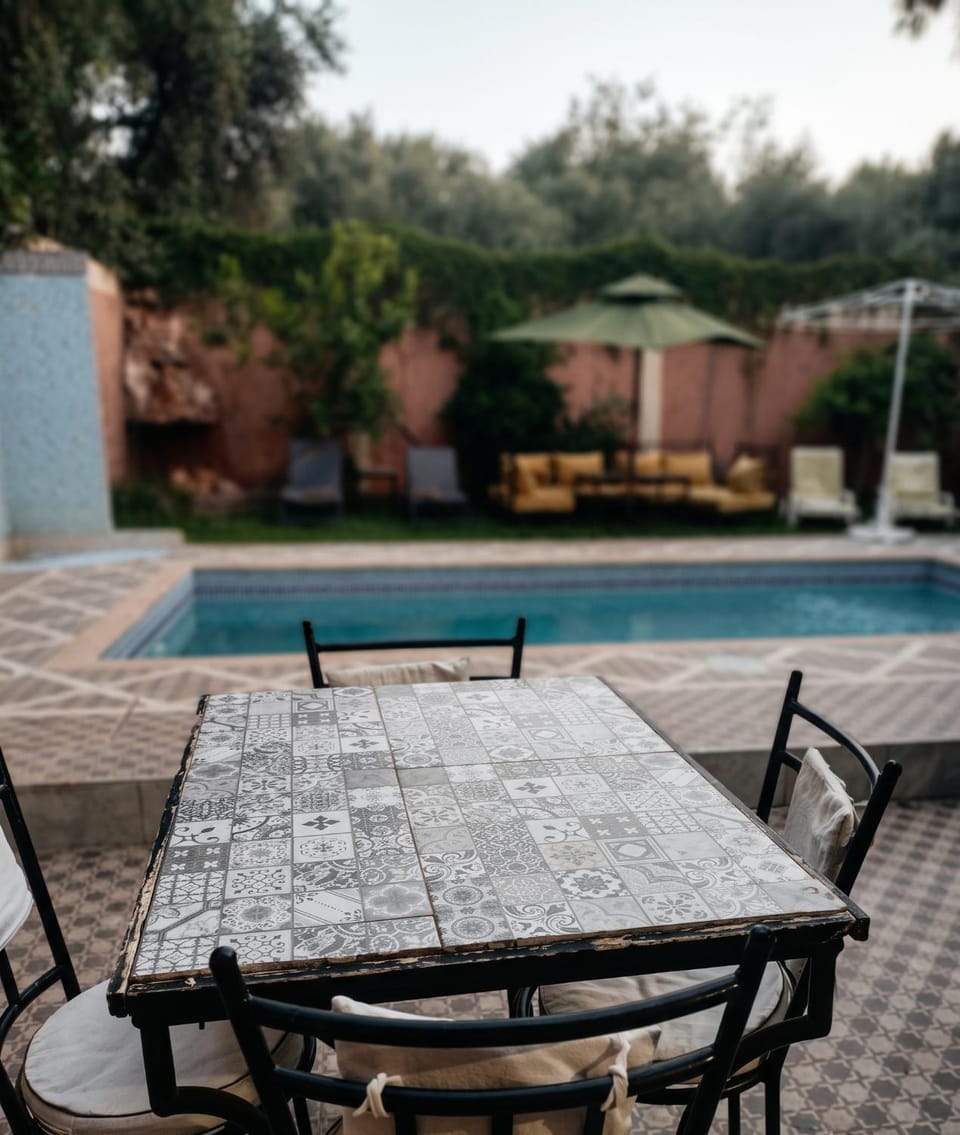 Property building, Restaurant/places to eat, Swimming pool, Breakfast