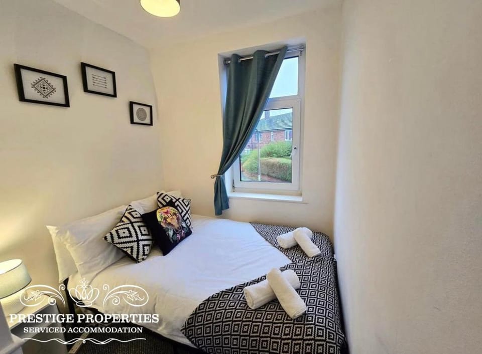 8 Suffolk street by Prestige Properties SA House in Barrow-in-Furness