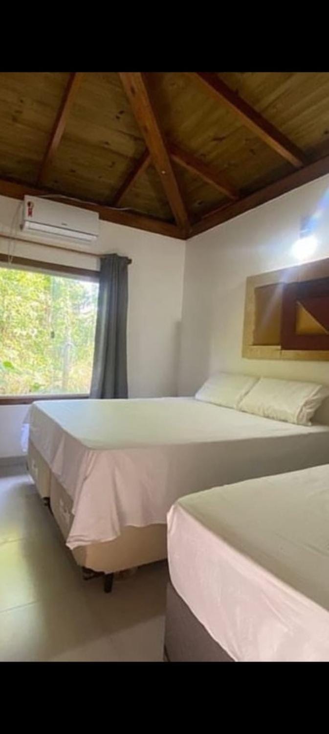 Chale entre folhas PRAIA DO ESPELHO House in State of Bahia