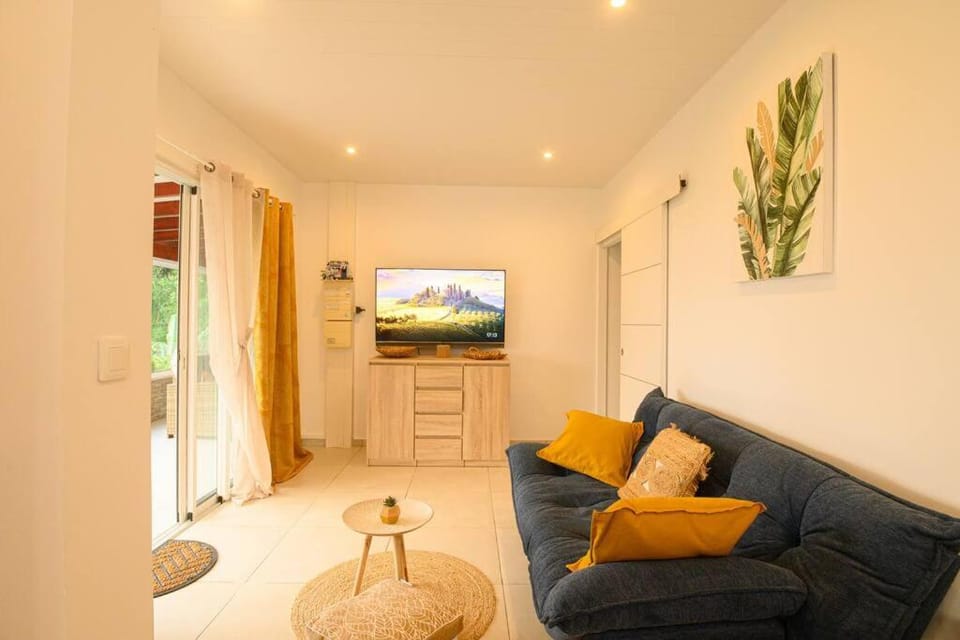 TV and multimedia, Seating area