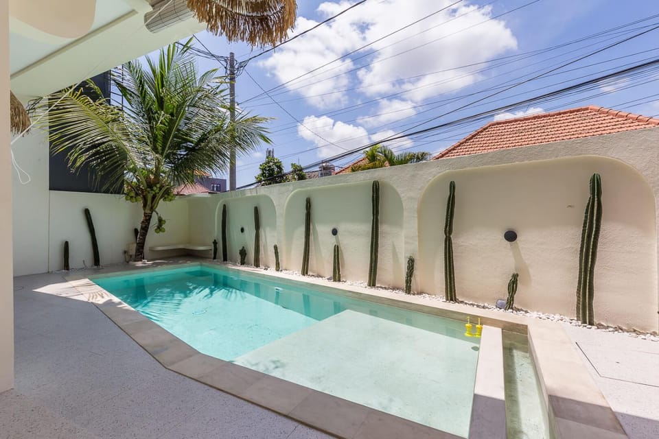 Property building, Swimming pool
