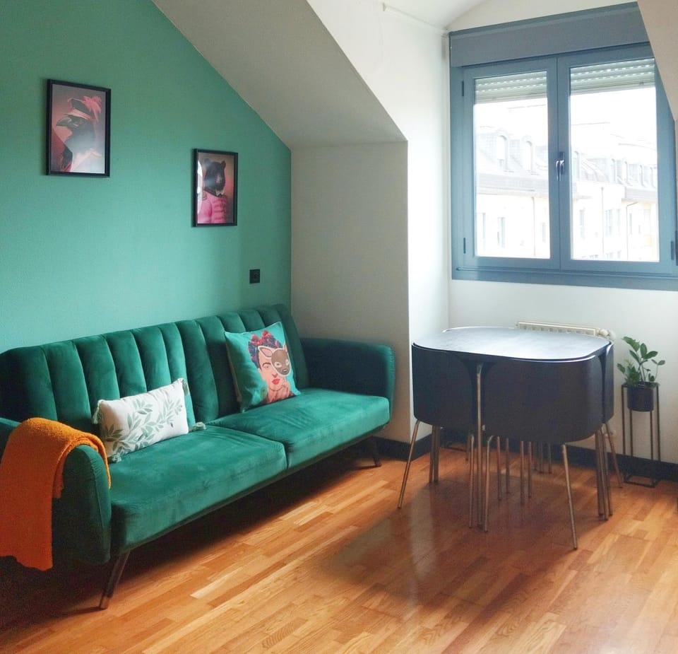 Fridda House Oviedo Hospital Apartment in Oviedo