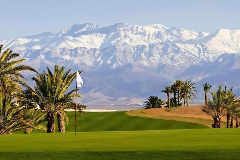 Golfcourse, Mountain view