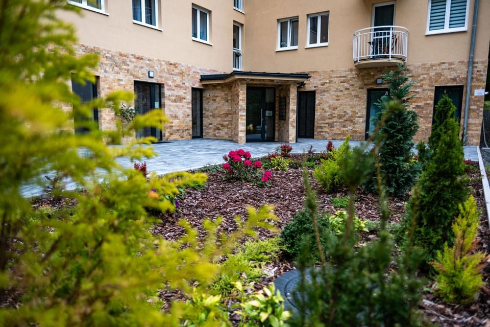 Property building, Spring, Garden