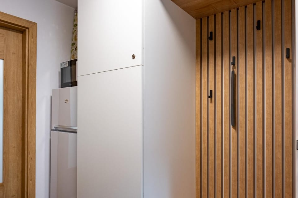 microwave, wardrobe
