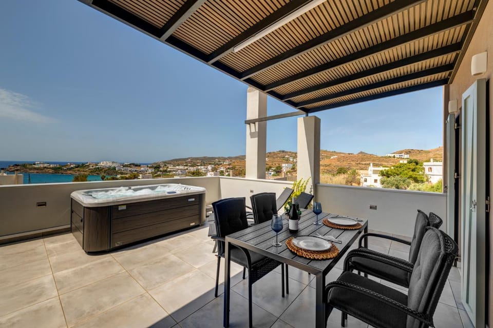 The Book Apartment in Decentralized Administration of the Aegean