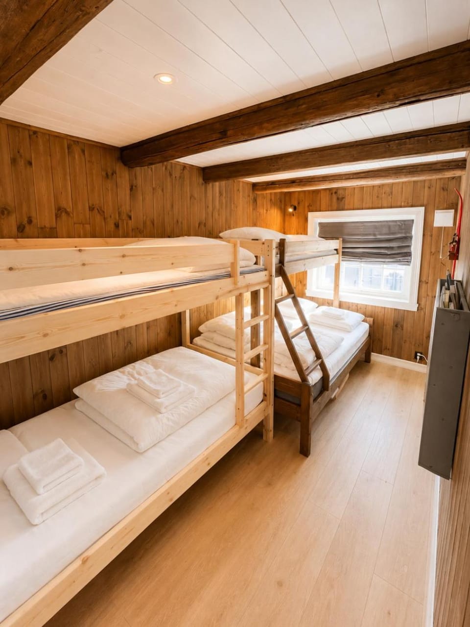 Bed, Bedroom, bunk bed